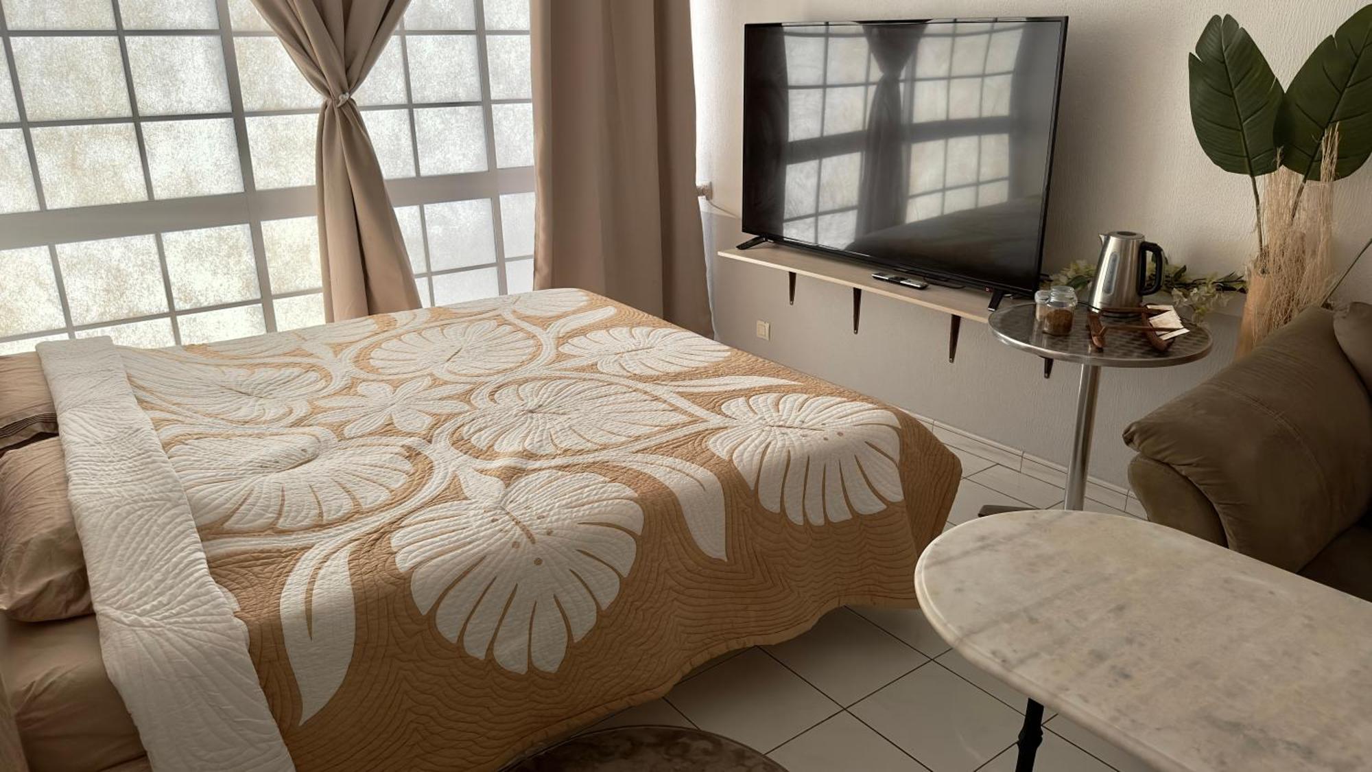 Vaiata Lodge Arue  Екстер'єр фото